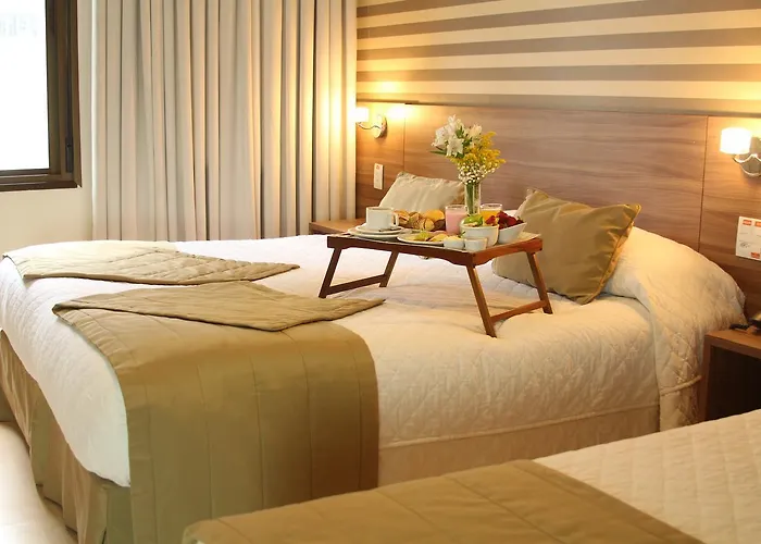 Continental Business - 200 metros do Complexo Hospitalar Santa CasaHotel Porto Alegre